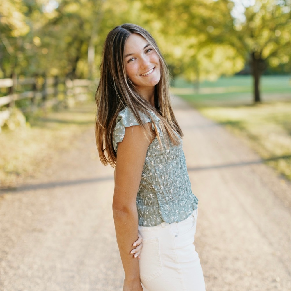 Meet your Posher, Maria